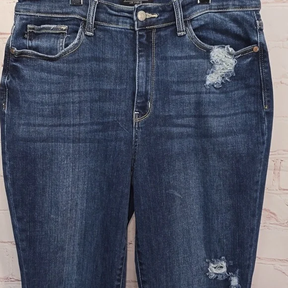 Judy Blue Boyfriend Fit Medium Wash Stretch Distressed Jeans Size 11/30 JB82328 - Picture 2 of 15